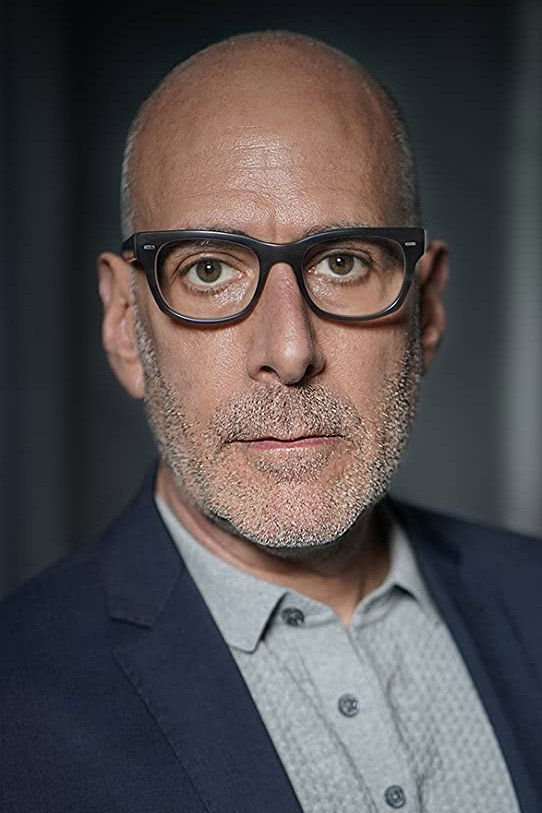 Doug Rand as Arthur's Father in Arthur et les Minimoys
