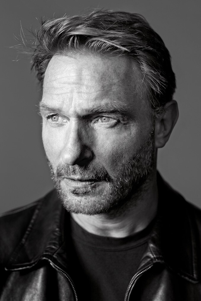 Thomas Kretschmann as Abraham Van Helsing in Dracula