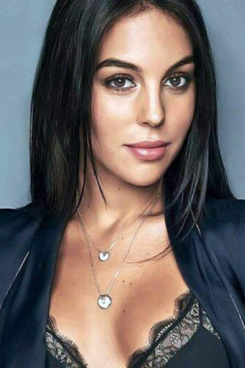 Georgina Rodríguez as Self in Eu, Georgina