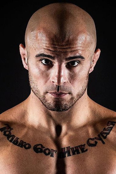 Georgi Karakhanyan as Himself in Bellator 243: Chandler vs. Henderson 2