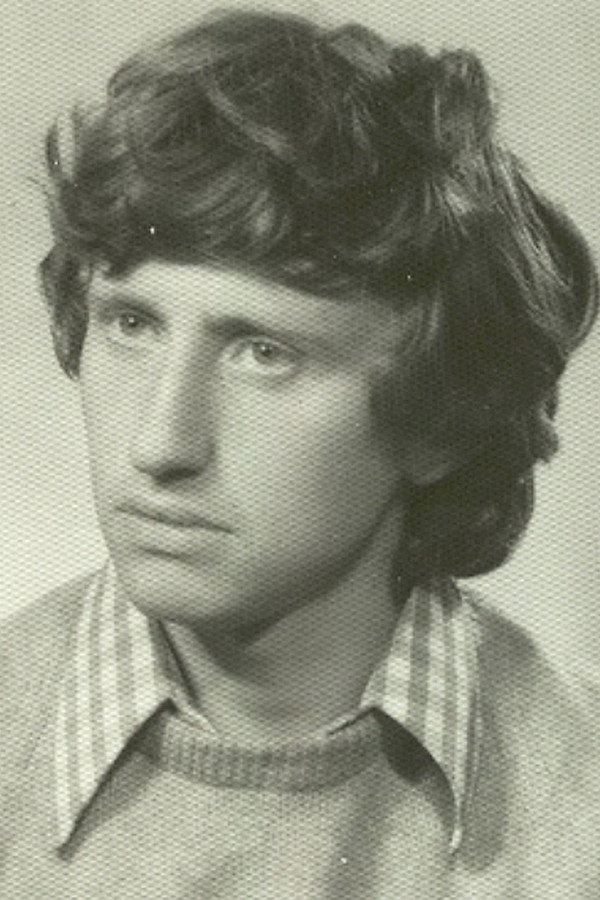 Krzysztof Stachowski as Janik in Virtuti