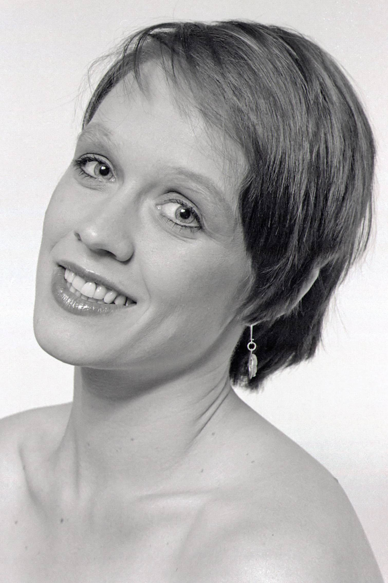 Yana Nirvana as Drucella in Cinderella