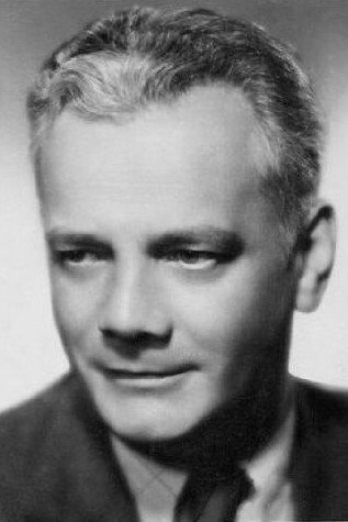 Jindřich Láznička as domovník Josef in Poznej svého muže