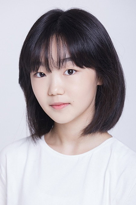 Kim Soo-hyung as Young Mi-so in Soulmate