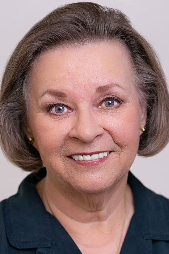 Jill Jane Clements as Aunt Maureen in Dirt Road To Lafayette