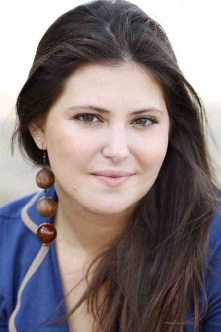 Lara Rodrigues as Michelle in Geral.com