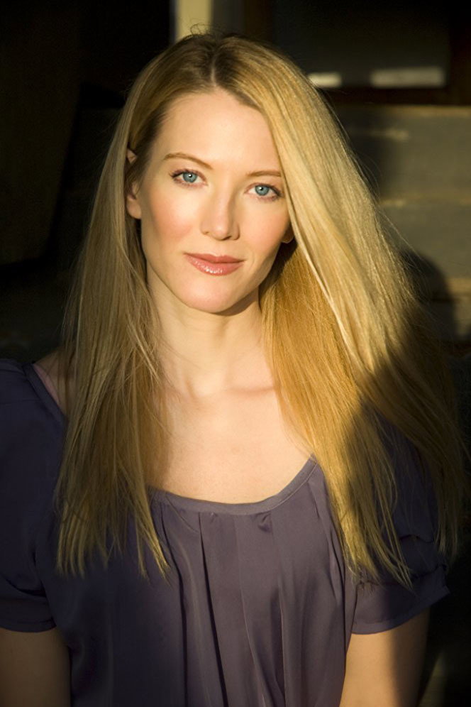 Julianna Robinson as Alana in The Party
