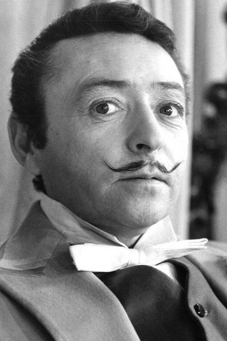 Jean-Pierre Granval as Boss of the Short-Time Hotel in Le Testament du docteur Cordelier