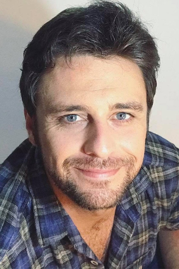 Guilherme Gorski as Fábio in Lovefool
