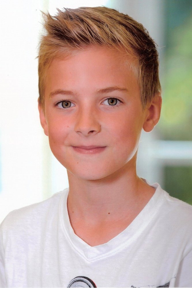 Maximilian Harnisch as Klaus Lynsky in The Confession Killer