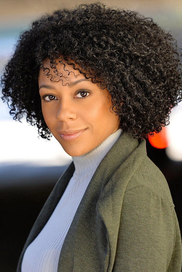 Tamara Austin as Nia in Lady of the Manor
