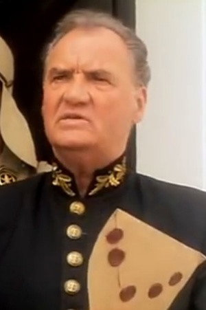 József Kautzky as Gépkocsivezető in Robog az úthenger