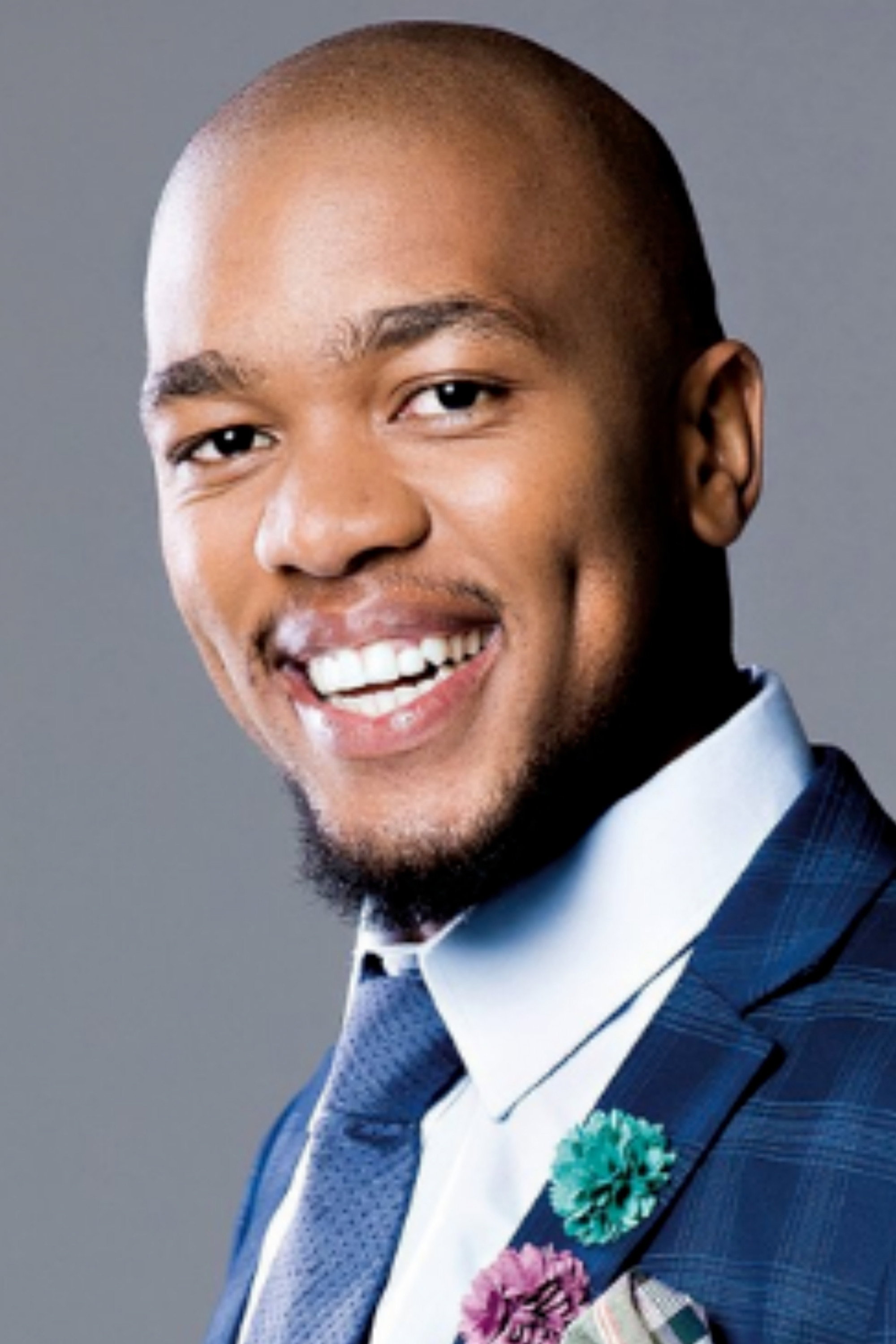 Thembinkosi Mthembu as Bonga in Adulting