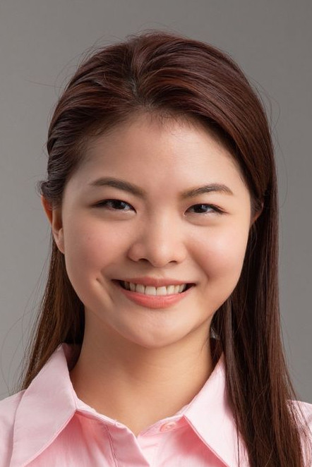 梁瑋庭 as Colleague in Mrs. Catfish