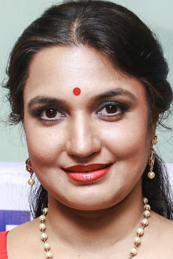 Sukanya as Lakshmi in Thee Ivan