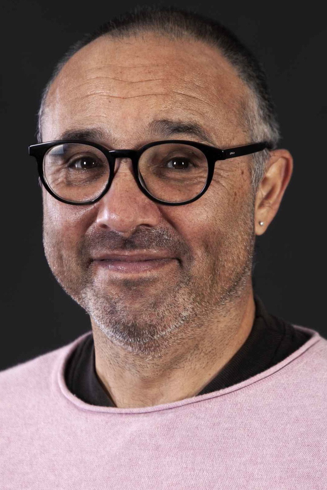 Alexandre Martins as Chico Inácio in Our Love Songs