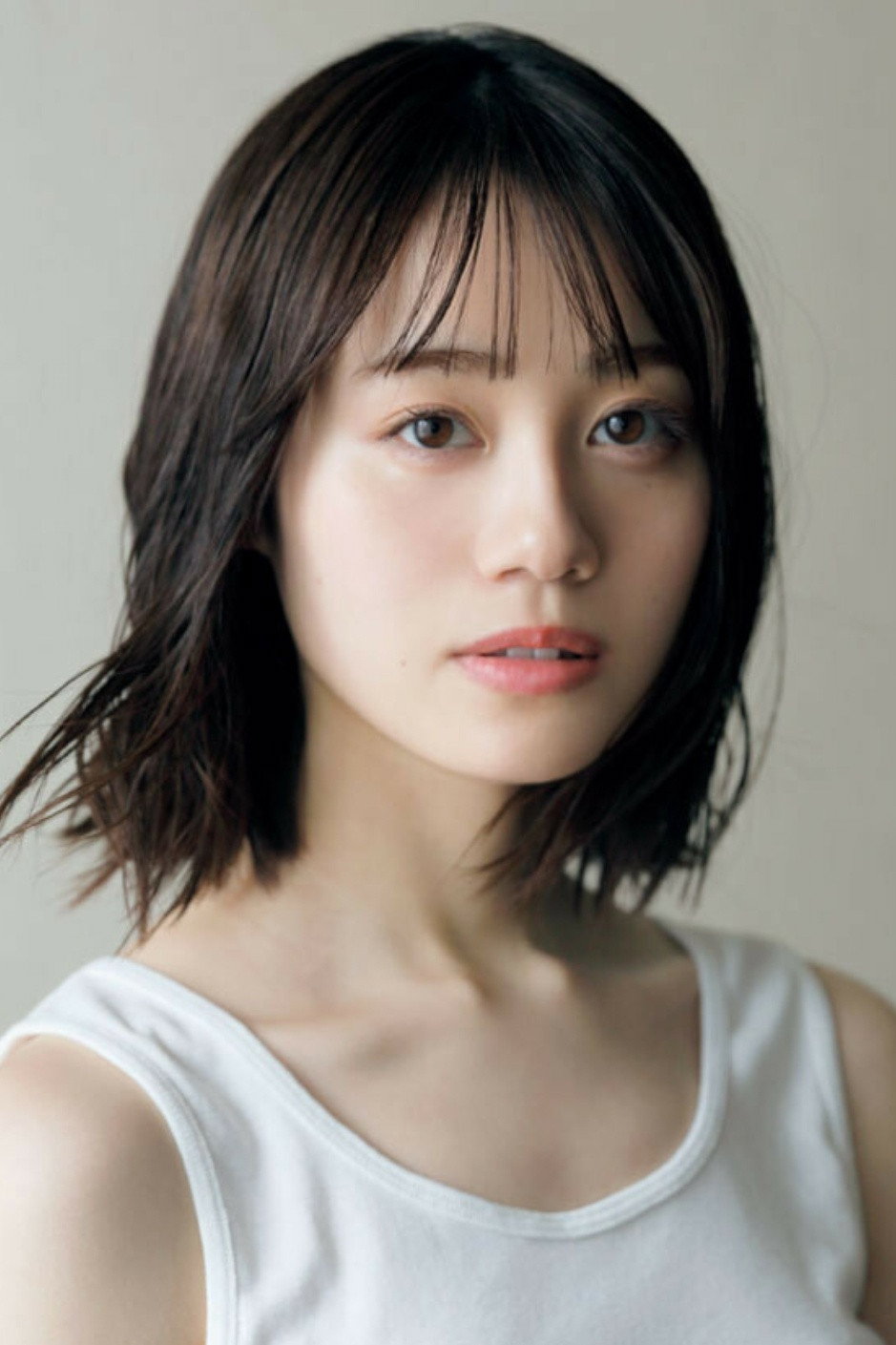 伊藤美来 as Hogetsu Shimamura (voice) in Adachi and Shimamura