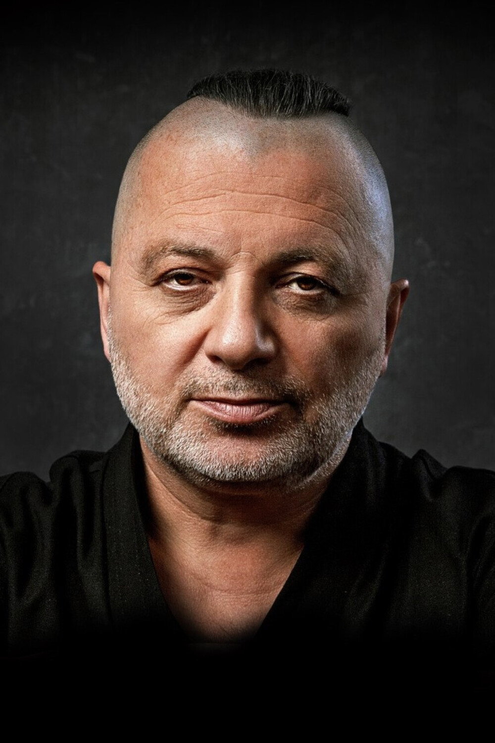 Вадим Самойлов as Вадим in Faster Than Rabbits