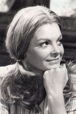 Jenny Twigge as Carol West in Rooms