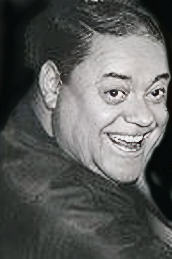 Alberto Irízar as Sereno in La noche viene movida