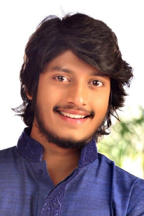 Srinivasa Sayee as Siddharth in Golconda High School