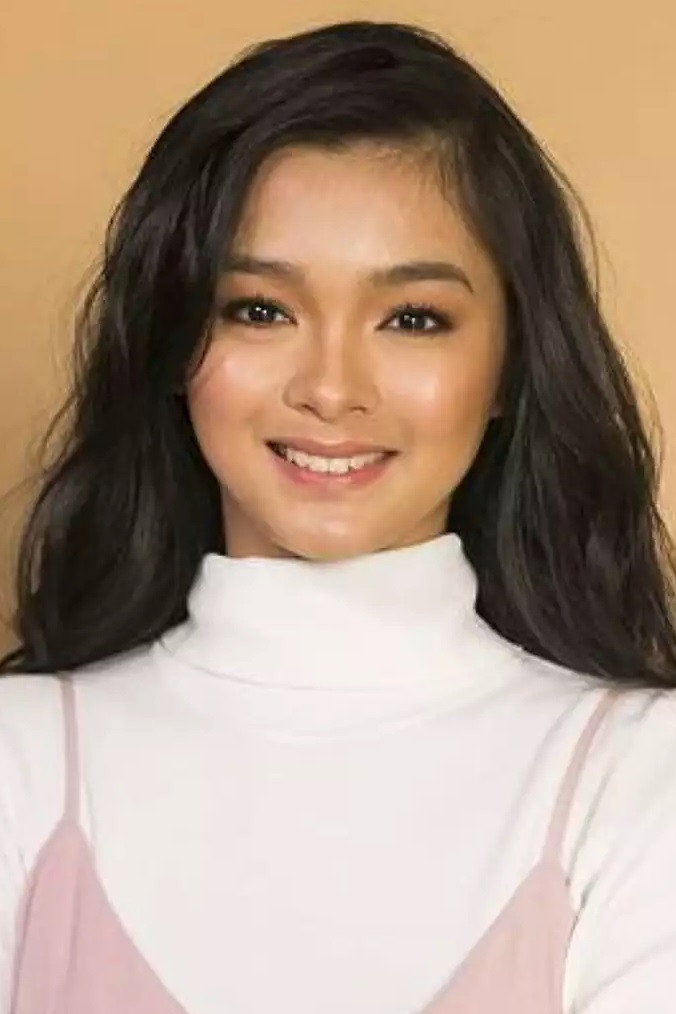 Lara Fortuna as Bianca "Bianx" Moreno in Sa Pagitan ng Kamusta at Paalam