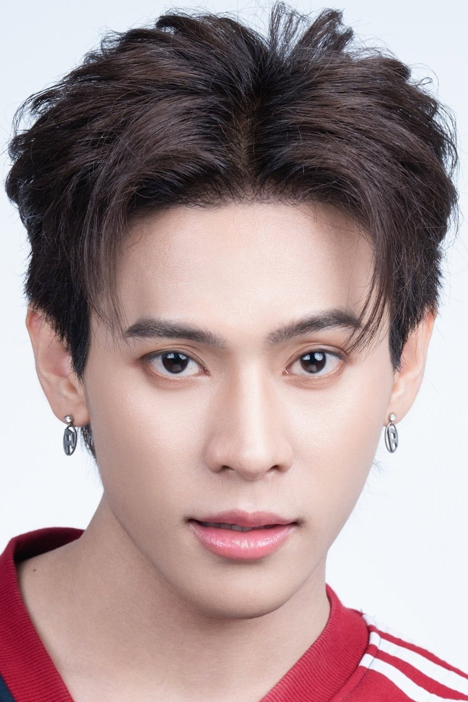 รวิชญ์ บำเพ็ญสวัสดิ์ as Winyu in Lover Merman
