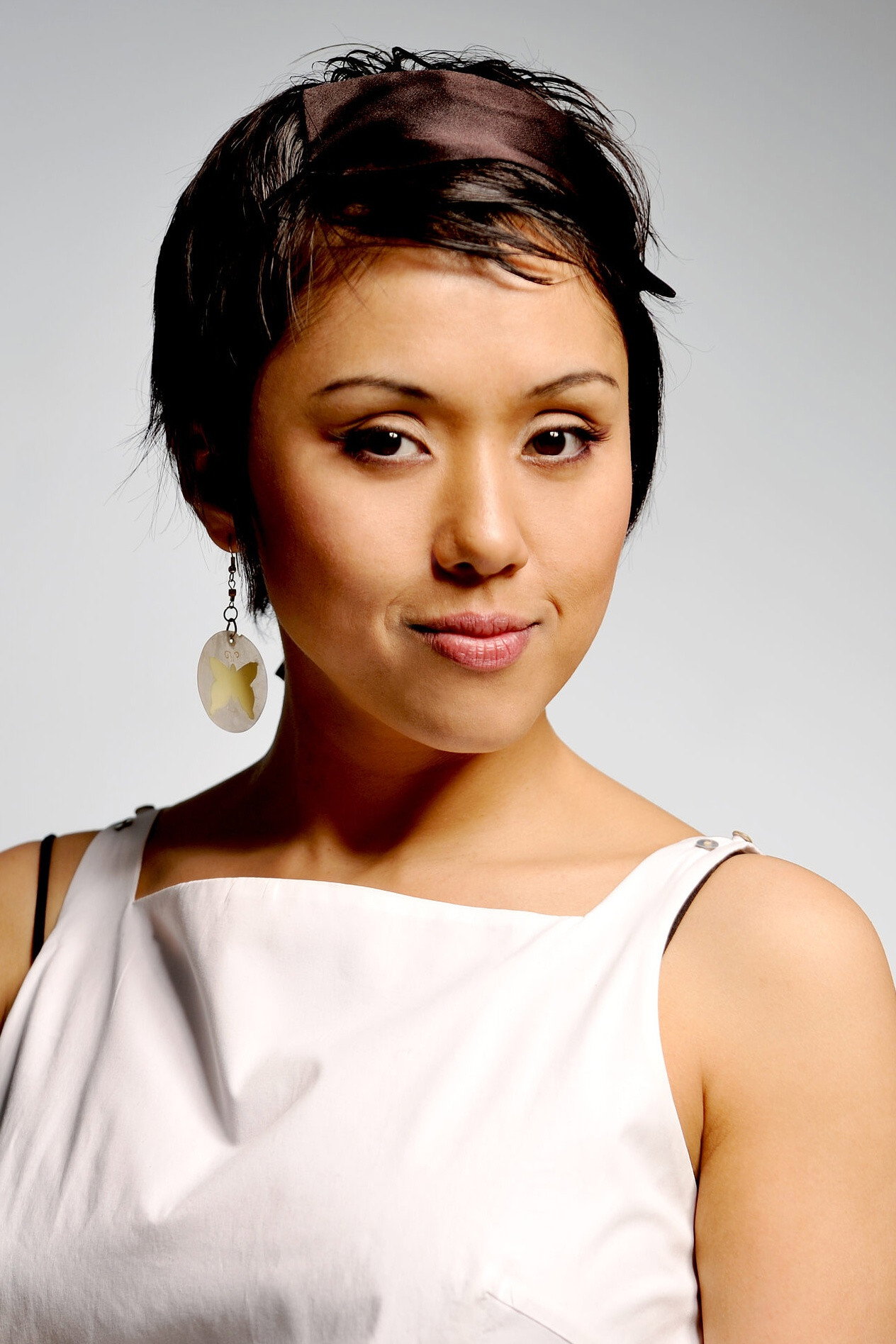 Sevara Nazarkhan as Vocals in Peter Gabriel: Growing Up - Live & Unwrapped