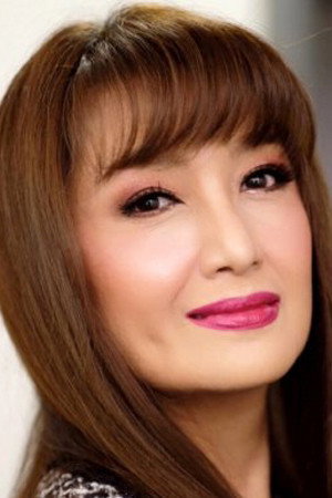 ภัสสร เหลียวรักวงศ์ as Jao Ying Sofia in Love Without Borders