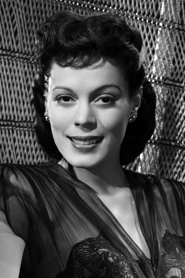 Fely Franquelli as Dalisay Delgado in Back to Bataan