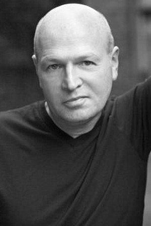 Steve Murphy as Mr Simms in King Ponce