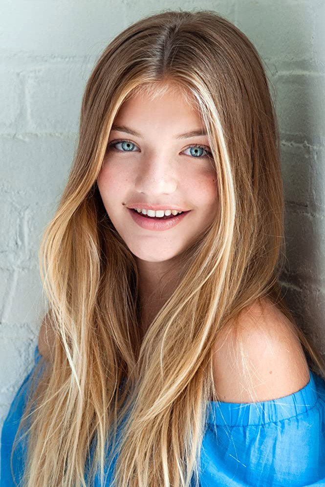 Sophie Guest as Emma Walsh in Fatal Defense