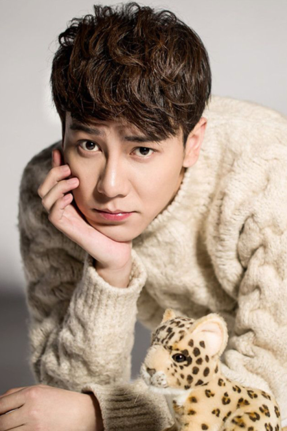 Guo Zi Yu as Huo Siwen in The Heir's Forbidden Love