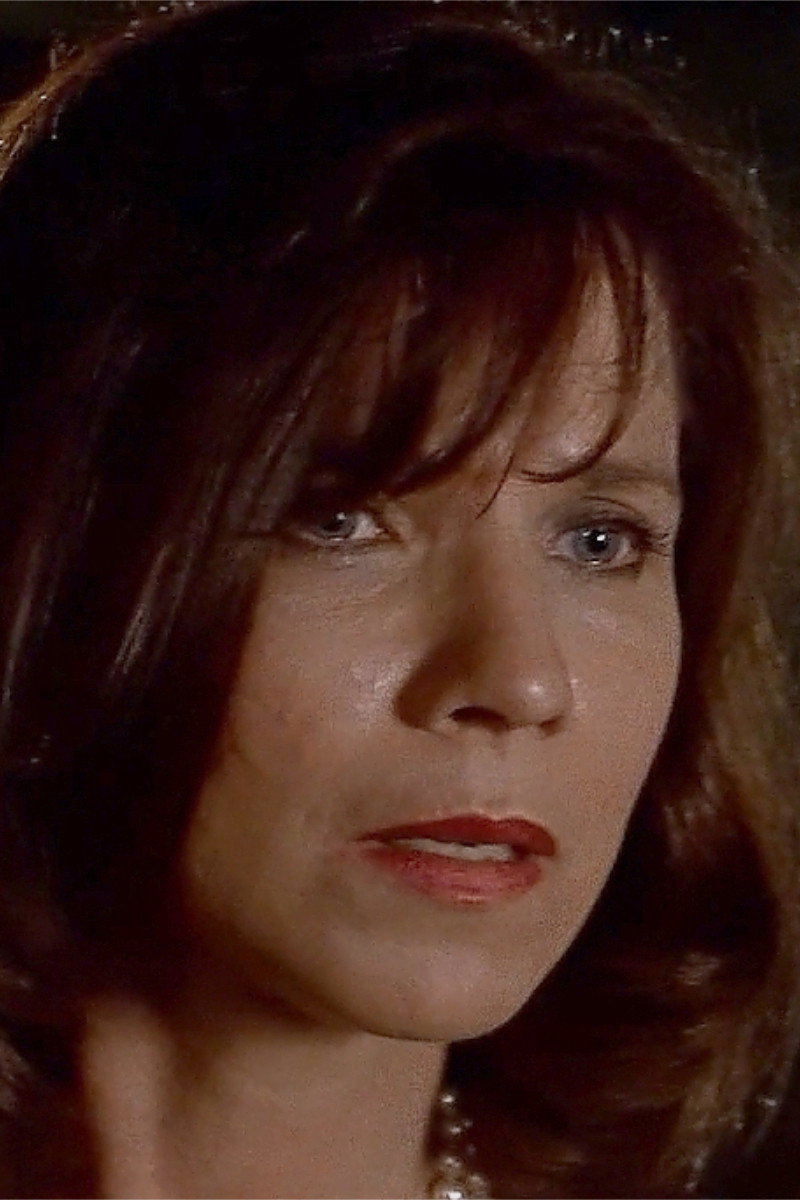 McKee Anderson as Helen Cooper in Night of the Living Dead