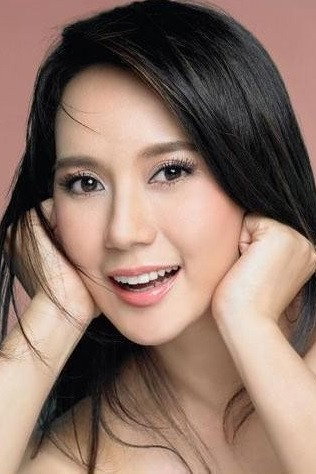 จินตหรา สุขพัฒน์ as Bussaban in My Sweetheart Jom