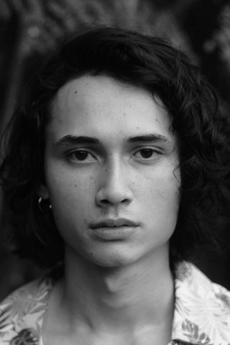 Samo Rafael as Benny in Sore: Istri dari Masa Depan