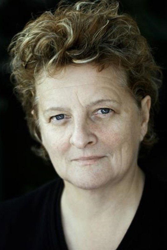 Lynn Hunter as Moira in House!