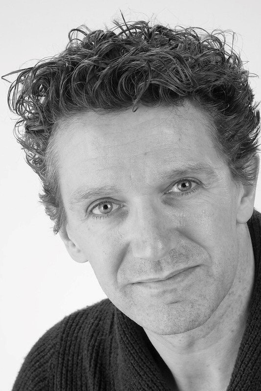 Gary Avis as I Now, I Then / Becomings in Woolf Works