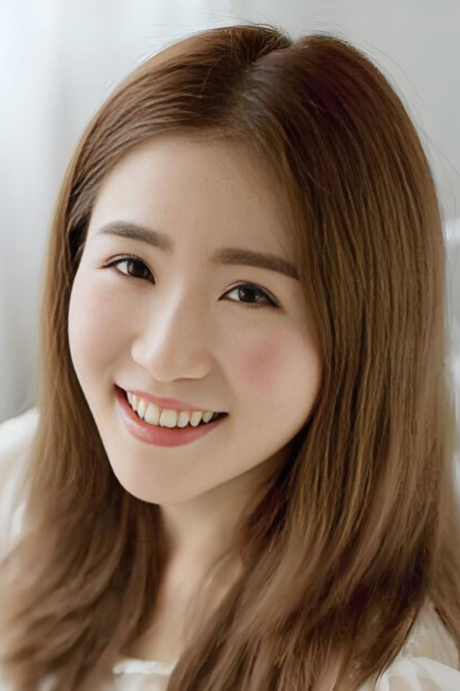 Xinzhu Tong as 小玉 (voice) in Nonhuman