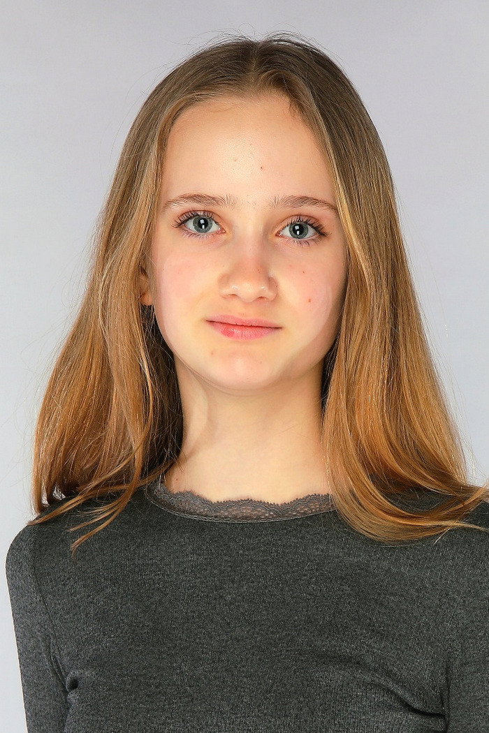 Silja Ellemann Kiehne as Silvia in UNDER THE SURFACE