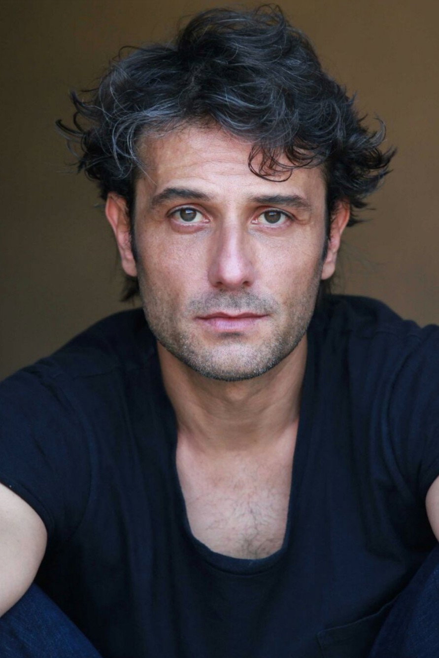 Bernardo Casertano as Davide Fabbris in Luce dei tuoi occhi