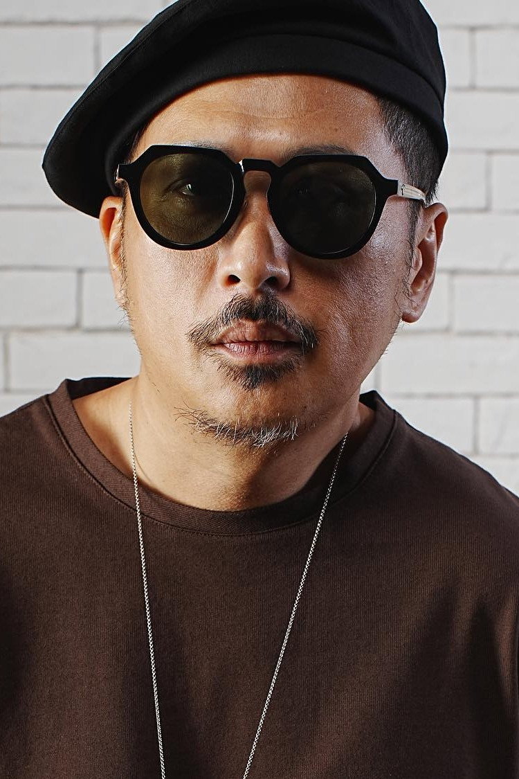 陳肥 as Gangster in The Moment