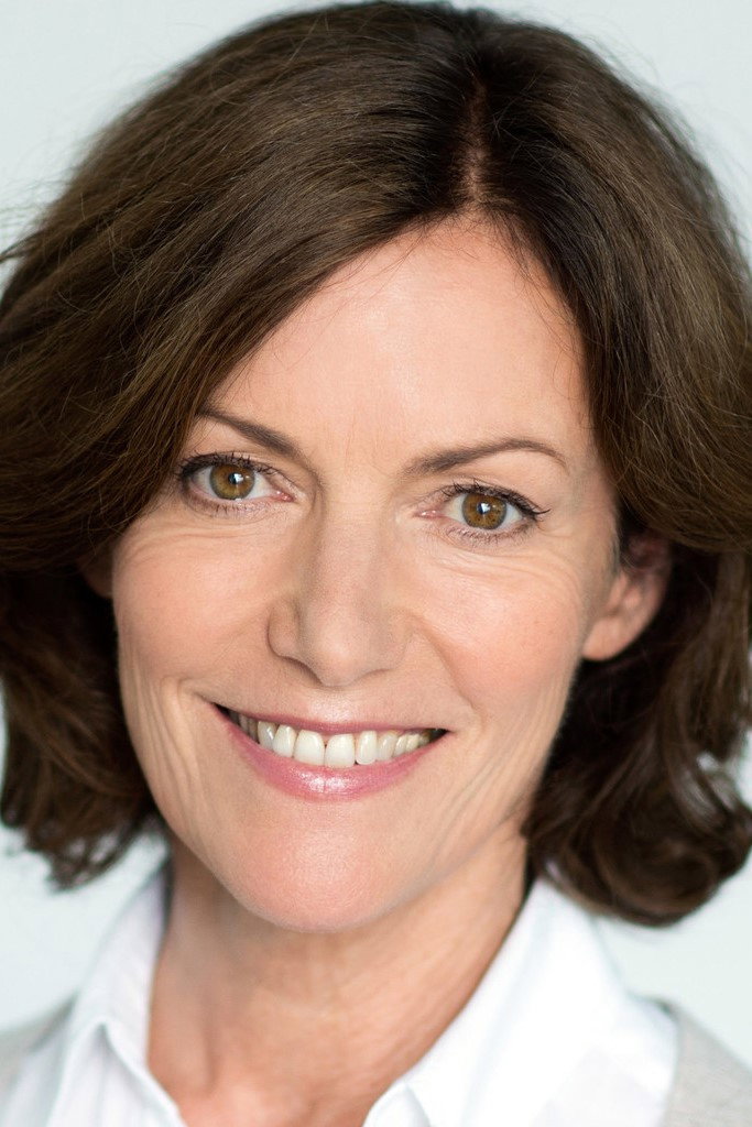 Katharina Meinecke as Vera Loewe in Svens Geheimnis