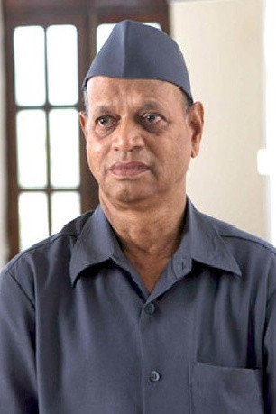 Kishore Nandlaskar as Daulatrao in Navsaacha Por