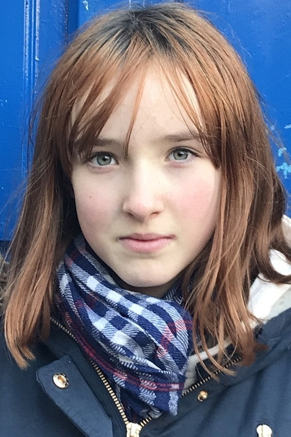 Adèle Barazzuol as Léonie Gratin in Ducobu 4 President