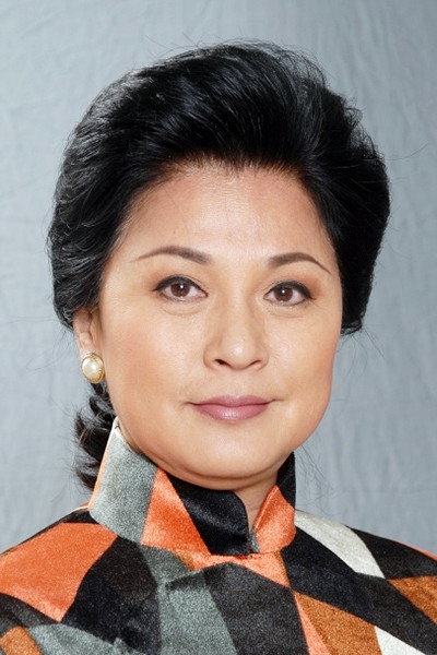 黃淑儀 as 陳鳳英 in Street Fighters