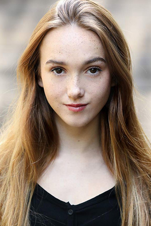 Scarlet Grace as Sally in The Shepherd