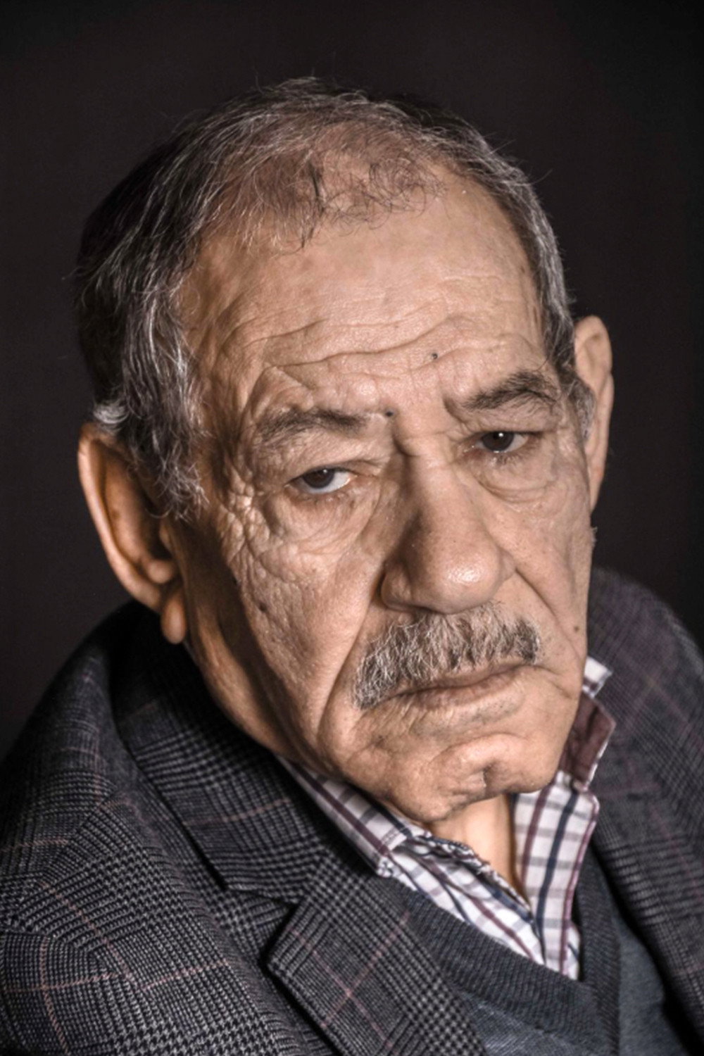 Ahmed Benaissa as The Sheriff in Le Clandestin