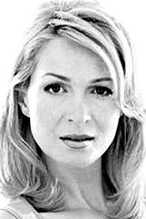 Elizabeth Carol Savenkoff as (voice) in Weird-Ohs