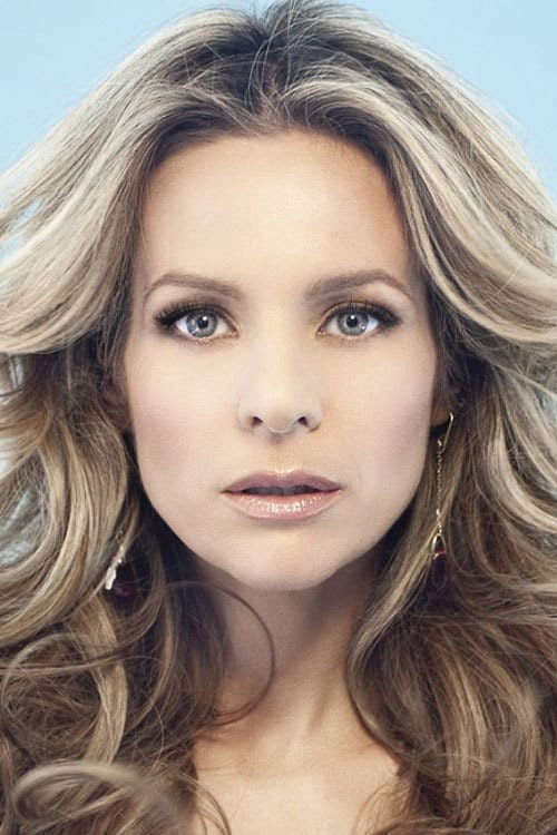 Jessalyn Gilsig as Holly Barrett in Big Shot